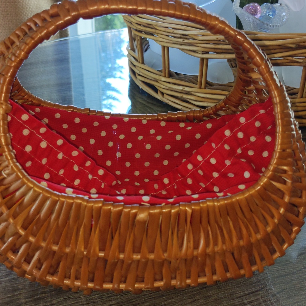 Vintage Wicker Rattan Gathering Gondola Basket Purse Polka Dot Fabric Red